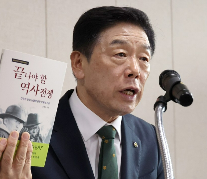 친일파 두둔 독립기념관장? 윤석열은 반격 준비 중