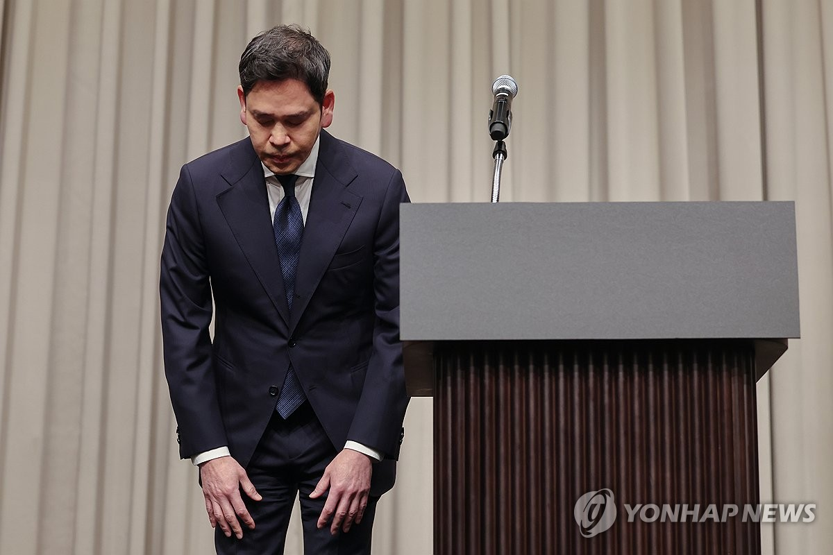 무슨 잘못인지 모르지만 일단 사과? 스타벅스 노동자들도 함께 나선다면